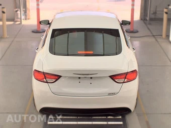 2017 Chrysler 200 Touring – miniatura 5
