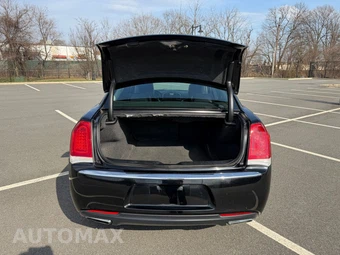 2017 Chrysler 300 Limited - miniatura 32