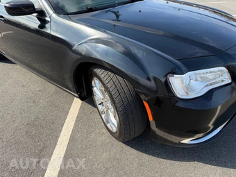 2017 Chrysler 300 Limited - miniatura 39