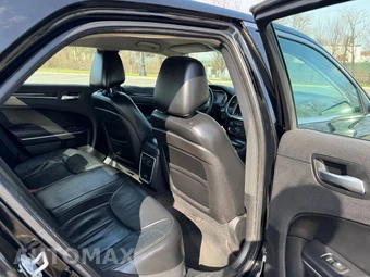 2017 Chrysler 300 Limited - miniatura 68