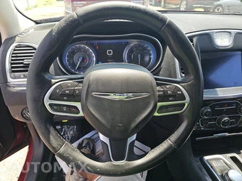 2017 Chrysler 300 Limited – miniatura 10