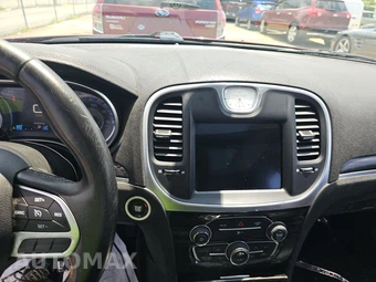 2017 Chrysler 300 Limited – miniatura 11