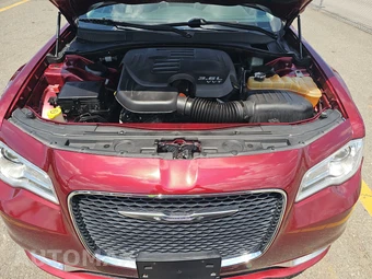 2017 Chrysler 300 Limited – miniatura 15