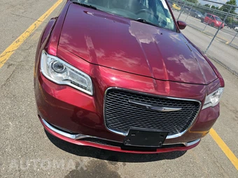 2017 Chrysler 300 Limited – miniatura 2