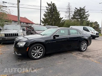 2017 Chrysler 300 Limited - miniatura 4
