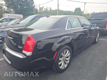 2017 Chrysler 300 Limited – miniatura 3