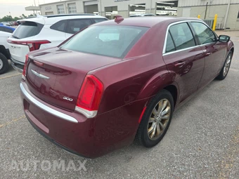 2017 Chrysler 300 Limited – miniatura 4