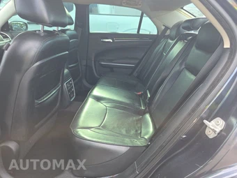 2017 Chrysler 300C – miniatura 13