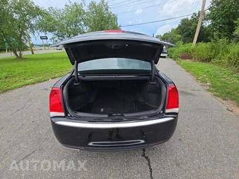 2017 Chrysler 300C Platinum - miniatura 14