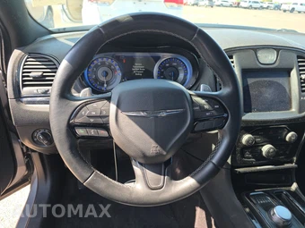 2017 Chrysler 300S – miniatura 10