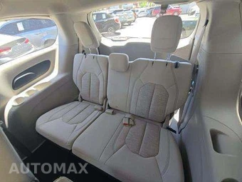 2017 Chrysler Pacifica Hybrid Touring Plus 121.6" WB - miniatura 14