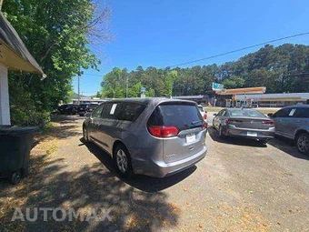 2017 Chrysler Pacifica Hybrid Touring Plus 121.6" WB - miniatura 2