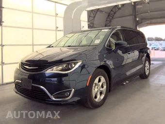 2017 Chrysler Pacifica Hybrid Touring Plus 121.6" WB