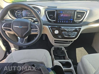 2017 Chrysler Pacifica Hybrid Touring Plus 121.6" WB - miniatura 17