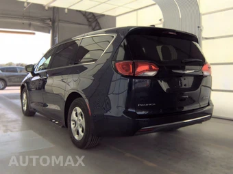 2017 Chrysler Pacifica Hybrid Touring Plus 121.6" WB - miniatura 8