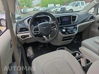 2017 Chrysler Pacifica Hybrid Touring Plus 121.6" WB – miniatura 14
