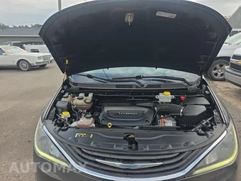 2017 Chrysler Pacifica Hybrid Touring Plus 121.6" WB – miniatura 19