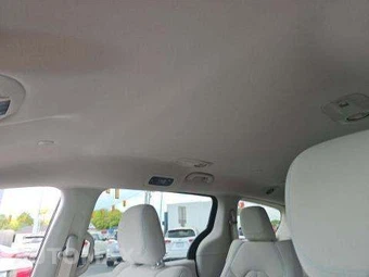 2017 Chrysler Pacifica Hybrid Touring Plus 121.6" WB - miniatura 11