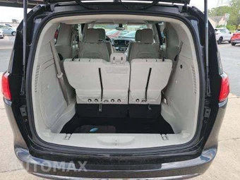 2017 Chrysler Pacifica Hybrid Touring Plus 121.6" WB - miniatura 15