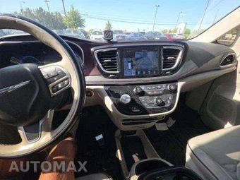 2017 Chrysler Pacifica Limited 121.6" WB – miniatura 10