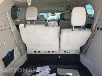 2017 Chrysler Pacifica Limited 121.6" WB – miniatura 15