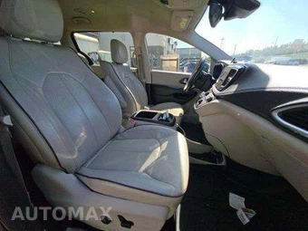 2017 Chrysler Pacifica Limited 121.6" WB – miniatura 19