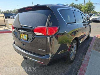 2017 Chrysler Pacifica Limited 121.6" WB – miniatura 3