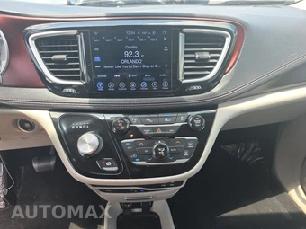 2017 Chrysler Pacifica Limited 121.6" WB – miniatura 17
