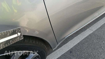 2017 Chrysler Pacifica Limited 121.6" WB – miniatura 29