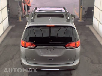 2017 Chrysler Pacifica Limited 121.6" WB – miniatura 6