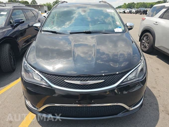 2017 Chrysler Pacifica Limited 121.6" WB – miniatura 2