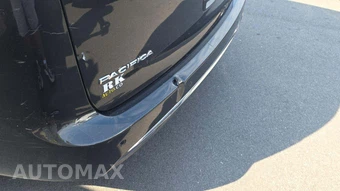 2017 Chrysler Pacifica Limited 121.6" WB – miniatura 24