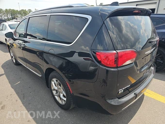 2017 Chrysler Pacifica Limited 121.6" WB – miniatura 6