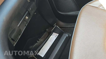 2017 Chrysler Pacifica Limited 121.6" WB – miniatura 25