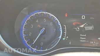 2017 Chrysler Pacifica Limited 121.6" WB – miniatura 31