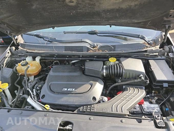 2017 Chrysler Pacifica Limited 121.6" WB - miniatura 16