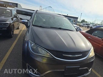 2017 Chrysler Pacifica Limited 121.6" WB - miniatura 2