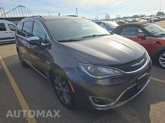 2017 Chrysler Pacifica Limited 121.6" WB - miniatura 3