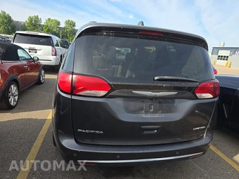 2017 Chrysler Pacifica Limited 121.6" WB - miniatura 5