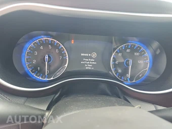 2017 Chrysler Pacifica Limited 121.6" WB – miniatura 12