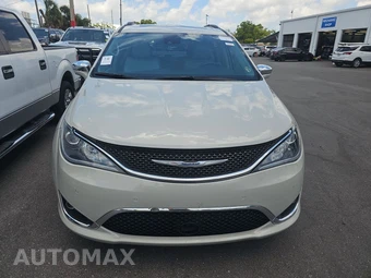 2017 Chrysler Pacifica Limited 121.6" WB – miniatura 2