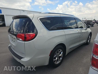 2017 Chrysler Pacifica Limited 121.6" WB – miniatura 4