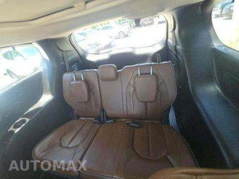 2017 Chrysler Pacifica Limited 121.6" WB – miniatura 14