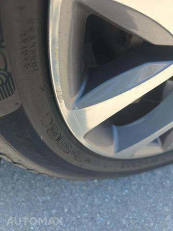 2017 Chrysler Pacifica Limited 121.6" WB – miniatura 22