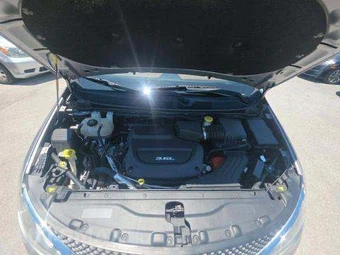 2017 Chrysler Pacifica Limited 121.6" WB – miniatura 23