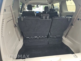 2017 Chrysler Pacifica Limited 121.6" WB - miniatura 17
