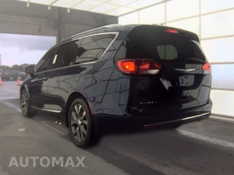 2017 Chrysler Pacifica Limited 121.6" WB - miniatura 6