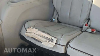 2017 Chrysler Pacifica Limited 121.6" WB – miniatura 33