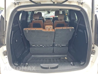 2017 Chrysler Pacifica Limited 121.6" WB – miniatura 17