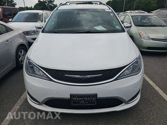 2017 Chrysler Pacifica Limited 121.6" WB – miniatura 2